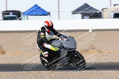 media/Jan-08-2022-SoCal Trackdays (Sat) [[1ec2777125]]/Turn 15 Inside (950am)/